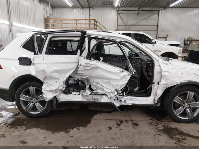 Продаж на аукціоні авто 2021 Volkswagen Tiguan 2.0t Se/2.0t Se R-line Black/2.0t Sel, vin: 3VV2B7AX3MM147571, номер лоту: 44629278