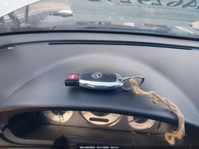 2007 MERCEDES-BENZ E 550 WDBUF72X47B074716 Photo 10