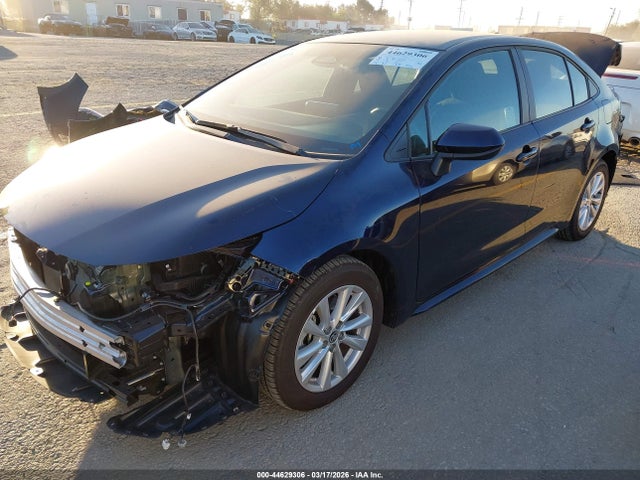 Toyota COROLLA LE 2025 5YFB4MDE3SP319590 Image 2