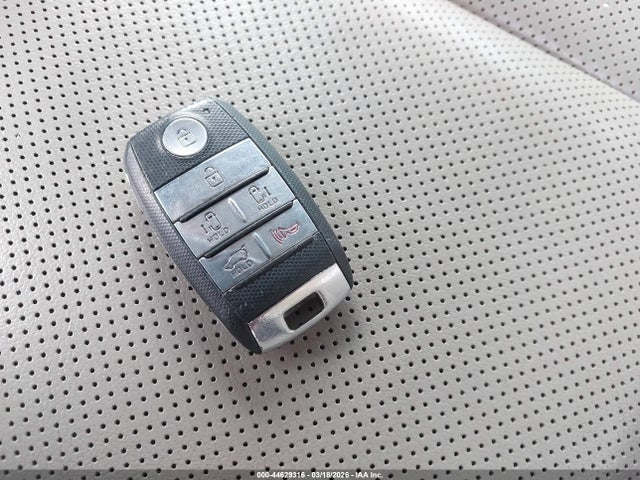 Продажа на аукционе авто 2015 Kia Sedona Ex, vin: KNDMC5C1XF6051778, номер лота: 44629316