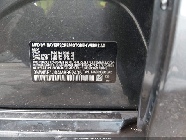 44629366 :رقم المزاد ، 3MW5R1J04M8B92435 vin ، 2021 Bmw 330i مزاد بيع