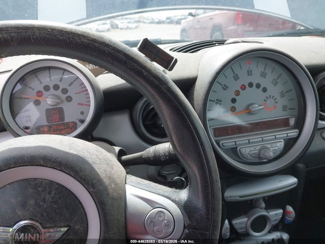 2009 MINI COOPER WMWMF33509TW78295 Photo 6