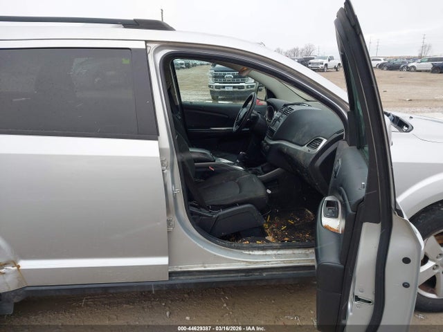 2011 DODGE JOURNEY 3D4PH1FG8BT572041 Photo 4