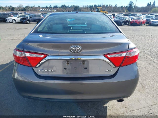 Toyota CAMRY XLE 2016 4T1BF1FK2GU516011 Image 16
