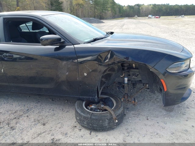 44629393 :رقم المزاد ، 2C3CDXBG8FH856837 vin ، 2015 Dodge Charger Se مزاد بيع