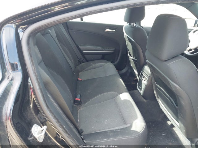 44629393 :رقم المزاد ، 2C3CDXBG8FH856837 vin ، 2015 Dodge Charger Se مزاد بيع