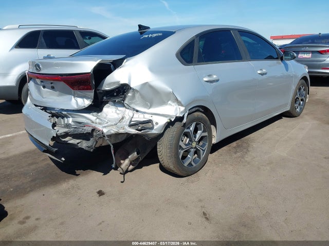 3KPF24ADXKE064764 KIA Forte Lxs