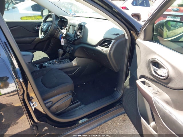 Продажа на аукционе авто 2019 Jeep Cherokee Latitude Fwd, vin: 1C4PJLCB6KD348407, номер лота: 44629424