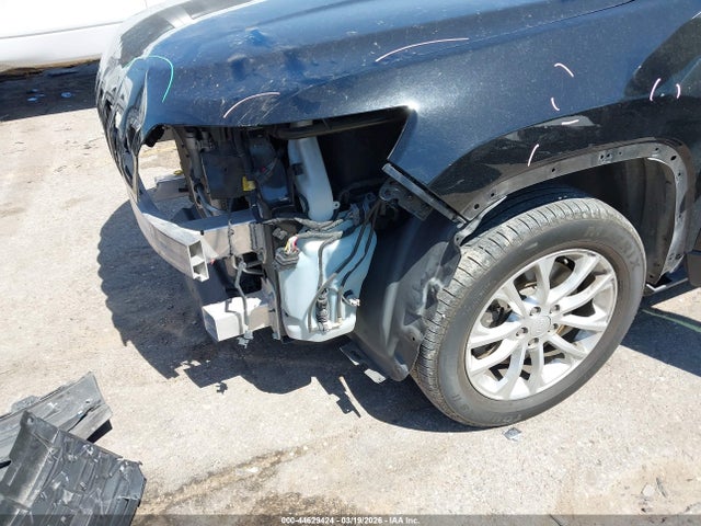 Продажа на аукционе авто 2019 Jeep Cherokee Latitude Fwd, vin: 1C4PJLCB6KD348407, номер лота: 44629424