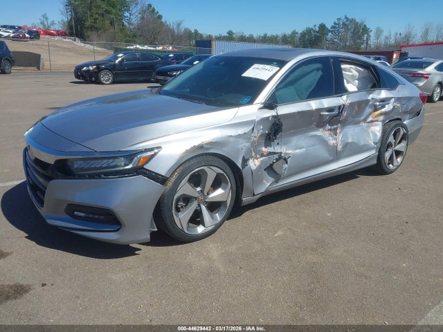 44629442 :رقم المزاد ، 1HGCV1F96JA152002 vin ، 2018 Honda Accord Touring مزاد بيع