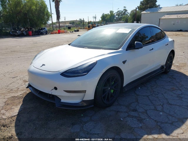 44629448 :رقم المزاد ، 5YJ3E1EA5MF929856 vin ، 2021 Tesla Model 3 Standard Range Plus Rear-wheel Drive مزاد بيع