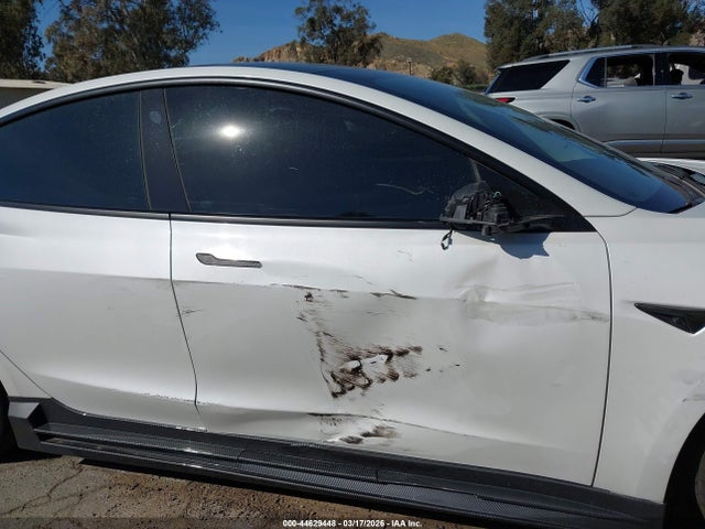 44629448 :رقم المزاد ، 5YJ3E1EA5MF929856 vin ، 2021 Tesla Model 3 Standard Range Plus Rear-wheel Drive مزاد بيع