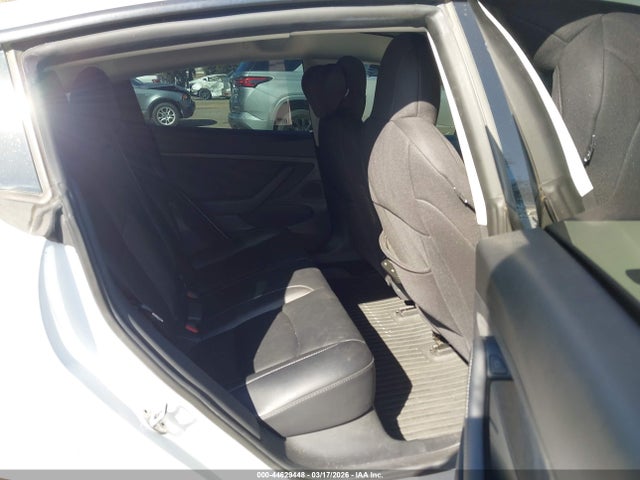 44629448 :رقم المزاد ، 5YJ3E1EA5MF929856 vin ، 2021 Tesla Model 3 Standard Range Plus Rear-wheel Drive مزاد بيع