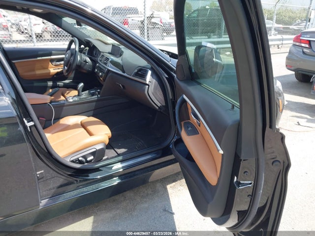 Продаж на аукціоні авто 2018 Bmw 330i Xdrive, vin: WBA8D9C58JEM33876, номер лоту: 44629457