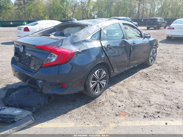 44629460 :رقم المزاد ، JHMFC1F34JX027329 vin ، 2018 Honda Civic Ex-t مزاد بيع