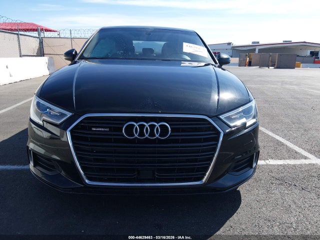 44629463 :رقم المزاد ، WAUB8GFF1J1014567 vin ، 2018 Audi A3 2.0t Premium/2.0t Tech Premium مزاد بيع