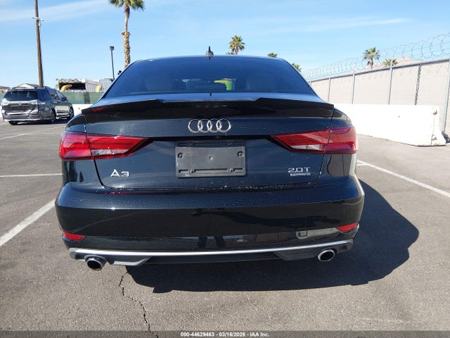 44629463 :رقم المزاد ، WAUB8GFF1J1014567 vin ، 2018 Audi A3 2.0t Premium/2.0t Tech Premium مزاد بيع