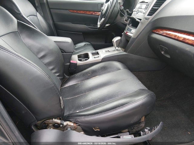 Продажа на аукционе авто 2011 Subaru Outback 2.5i Limited, vin: 4S4BRBKC1B3422499, номер лота: 44629626
