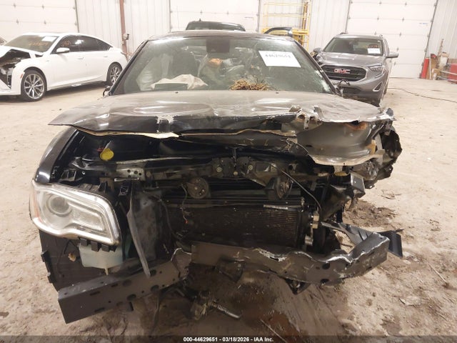 Aukcja sprzedaży 2018 Chrysler 300 300s, vin: 2C3CCABG6JH301717, numer aukcji: 44629651