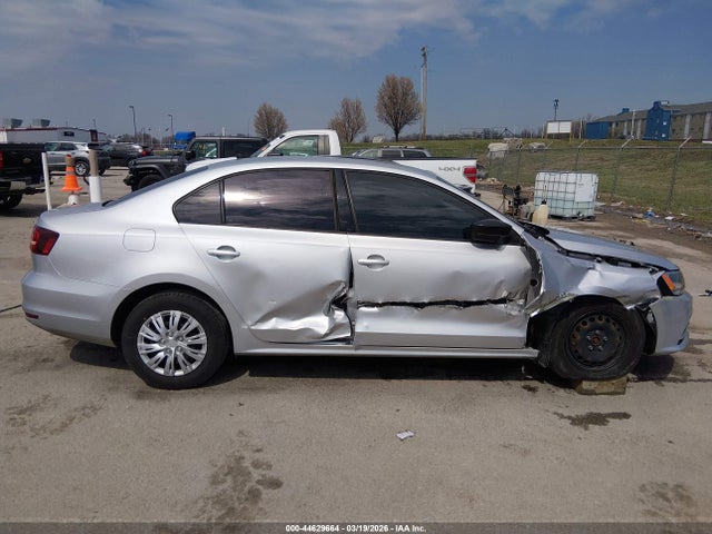 44629664 :رقم المزاد ، 3VW167AJ0GM341972 vin ، 2016 Volkswagen Jetta 1.4t S مزاد بيع