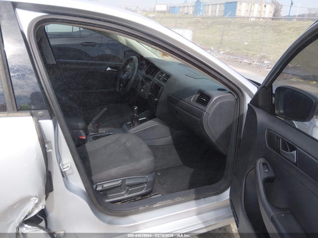 44629664 :رقم المزاد ، 3VW167AJ0GM341972 vin ، 2016 Volkswagen Jetta 1.4t S مزاد بيع