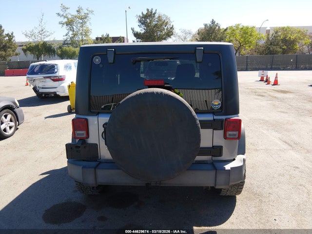 1C4AJWAG6GL178116 Jeep Wrangler Sport