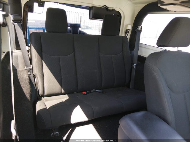 1C4AJWAG6GL178116 Jeep Wrangler Sport