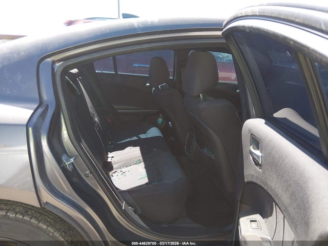Продажа на аукционе авто 2015 Dodge Charger Sxt, vin: 2C3CDXHG5FH777391, номер лота: 44629700