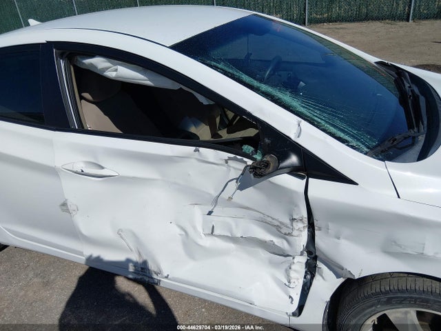 Hyundai ELANTRA SE 2014 5NPDH4AE3EH479990 Image 6