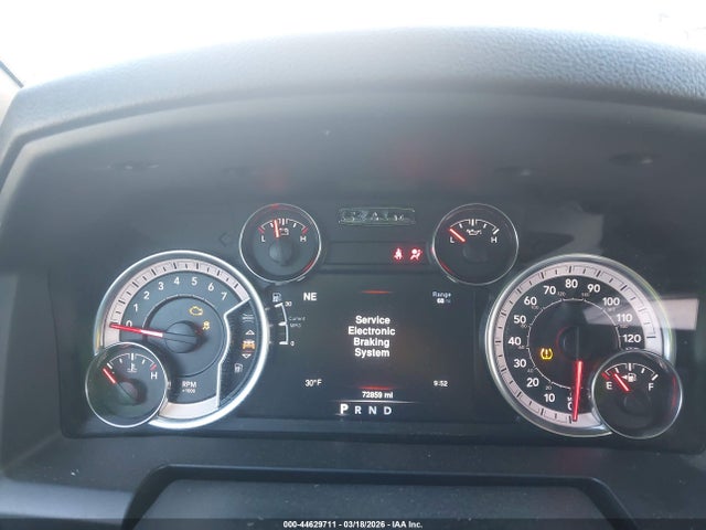 2022 Ram 1500 Classic Warlock  4x4 5'7 Box მანქანა იყიდება აუქციონზე, vin: 1C6RR7LT5NS220636, აუქციონის ნომერი: 44629711
