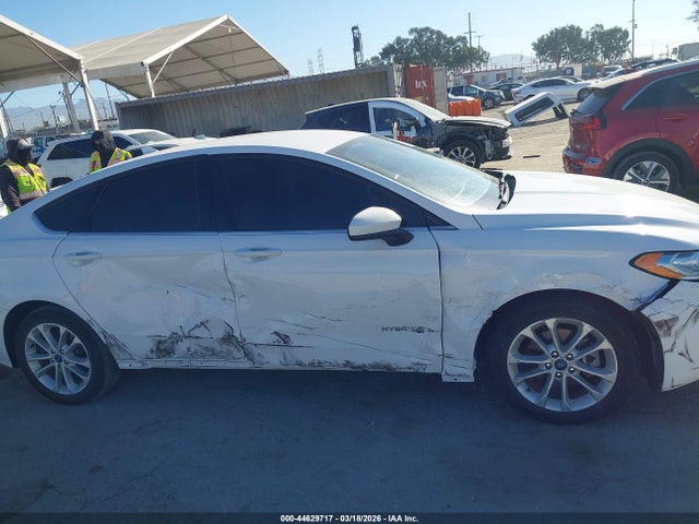 Ford Fusion Hybrid Se 2019 3FA6P0LU5KR200207 Image 13