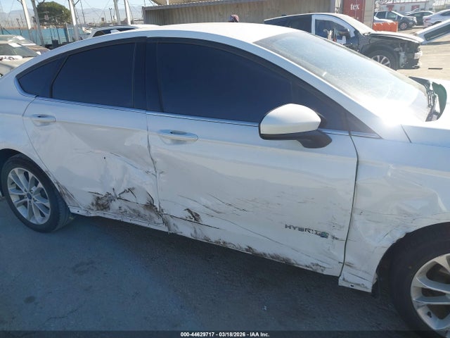Ford Fusion Hybrid Se 2019 3FA6P0LU5KR200207 Image 6