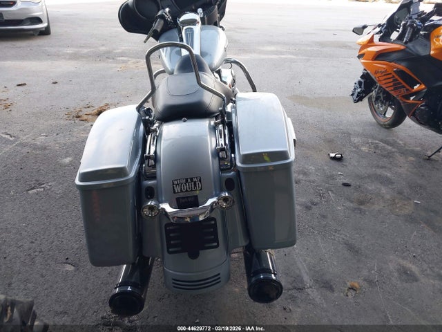 Harley-Davidson FLHX 2023 1HD1KBC1XPB676662 Image 6