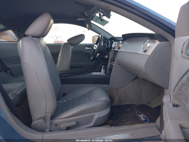 44629816 :رقم المزاد ، 1ZVFT82H255239284 vin ، 2005 Ford Mustang Gt Deluxe/gt Premium مزاد بيع