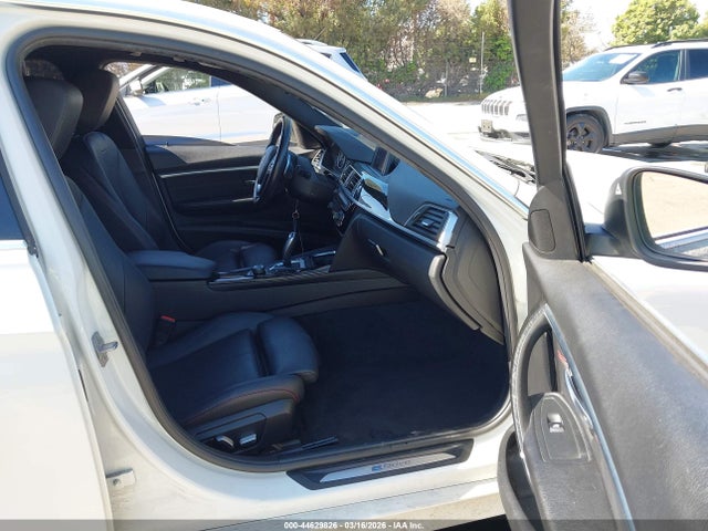 2018 BMW 330E WBA8E1C50JA758852 Photo 4