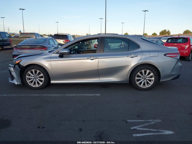 4T1B11HK4JU517812 Toyota CAMRY LE