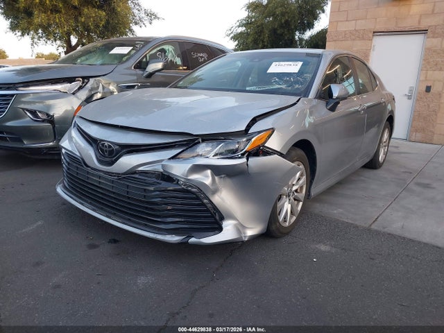 4T1B11HK4JU517812 Toyota CAMRY LE