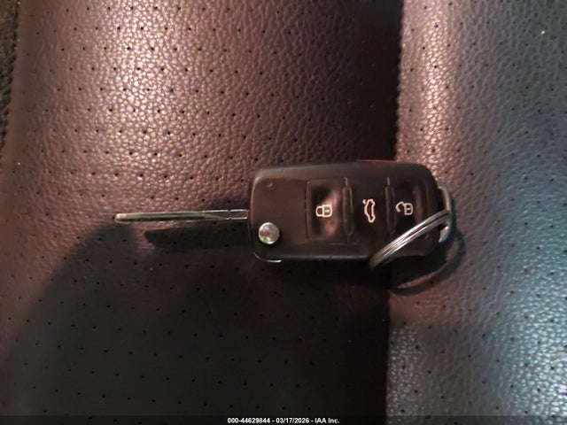 44629844 :رقم المزاد ، WVGBV7AX7DW505000 vin ، 2013 Volkswagen Tiguan S/se/sel مزاد بيع