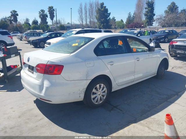 Продаж на аукціоні авто 2014 Volkswagen Jetta 2.0l S, vin: 3VW2K7AJ2EM425384, номер лоту: 44629875
