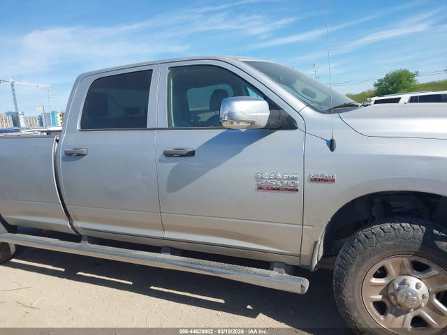 44629882 :رقم المزاد ، 3C6UR5HJ7FG663708 vin ، 2015 Ram 2500 Tradesman مزاد بيع