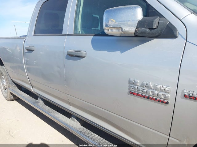44629882 :رقم المزاد ، 3C6UR5HJ7FG663708 vin ، 2015 Ram 2500 Tradesman مزاد بيع