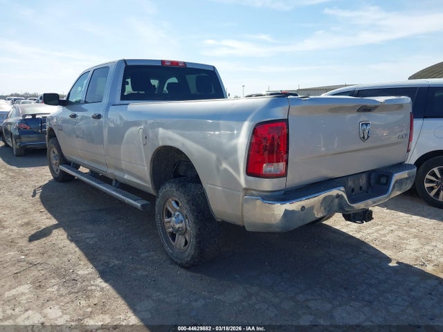 44629882 :رقم المزاد ، 3C6UR5HJ7FG663708 vin ، 2015 Ram 2500 Tradesman مزاد بيع