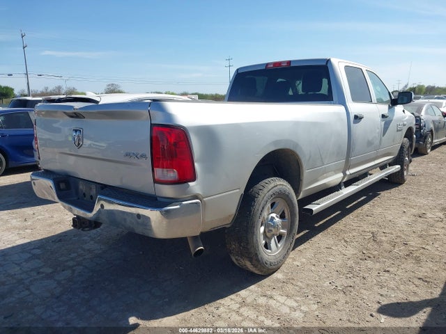 44629882 :رقم المزاد ، 3C6UR5HJ7FG663708 vin ، 2015 Ram 2500 Tradesman مزاد بيع