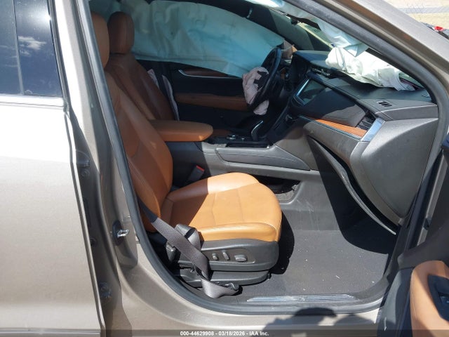 2022 Cadillac Xt5 Fwd Premium Luxury მანქანა იყიდება აუქციონზე, vin: 1GYKNCRS0NZ165513, აუქციონის ნომერი: 44629908