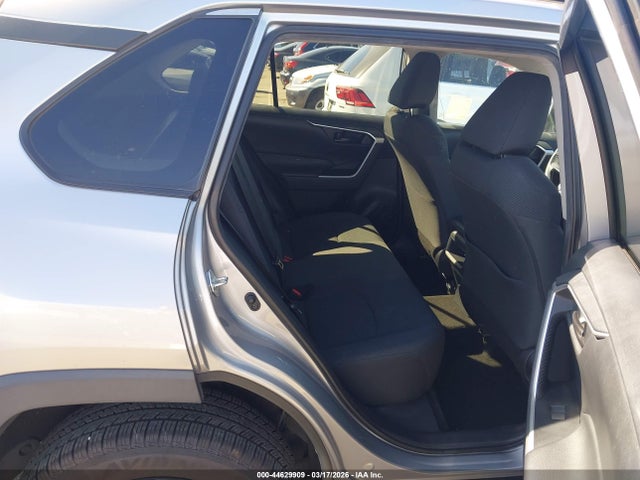 Toyota RAV4 LE 2019 2T3H1RFV6KC018915 Image 8
