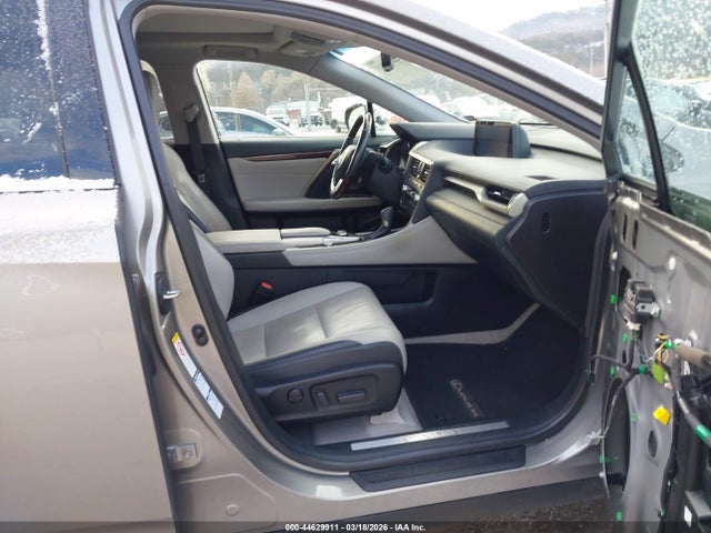 44629911 :رقم المزاد ، 2T2BZMCA8HC117882 vin ، 2017 Lexus Rx 350 مزاد بيع