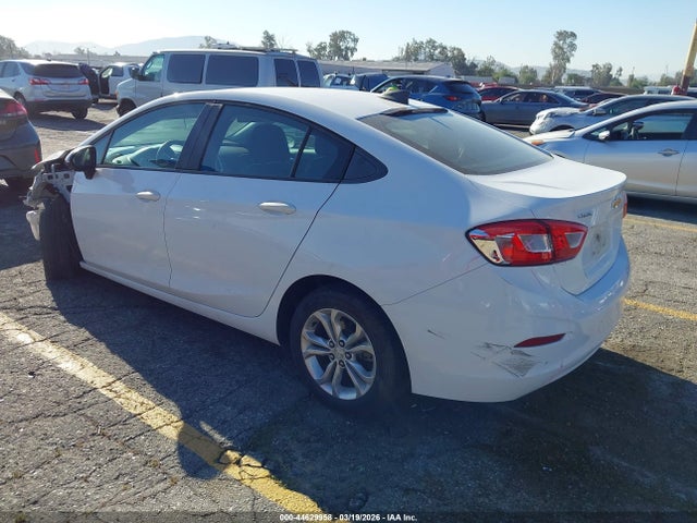 1G1BC5SMXK7152948 Chevrolet CRUZE LS