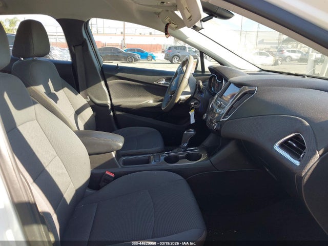 1G1BC5SMXK7152948 Chevrolet CRUZE LS