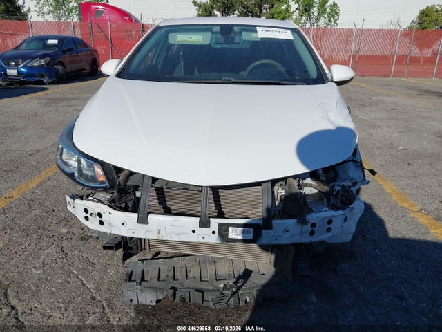 1G1BC5SMXK7152948 Chevrolet CRUZE LS