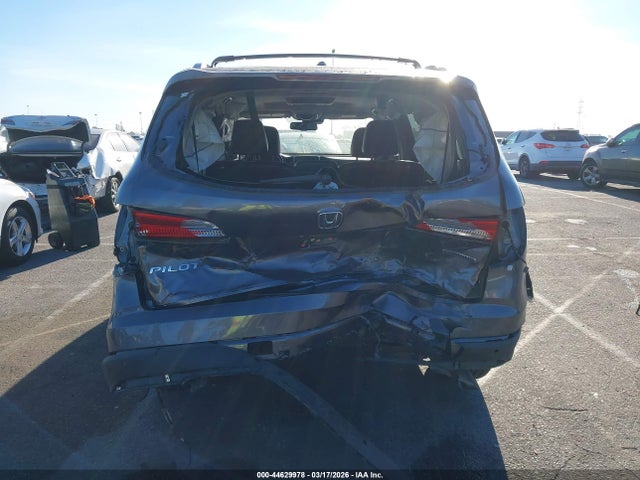 Honda Pilot Touring 2016 5FNYF5H90GB015207 Image 17